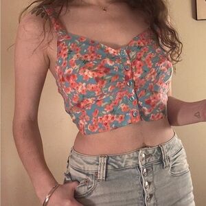 Floral Button-Front Crop Top in Coral-Pink on Sky Blue